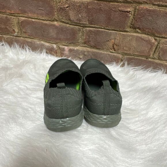 Carter’s Kids Army Green Recycled Slip On Sneakers Size 2 - Picture 4 of 8